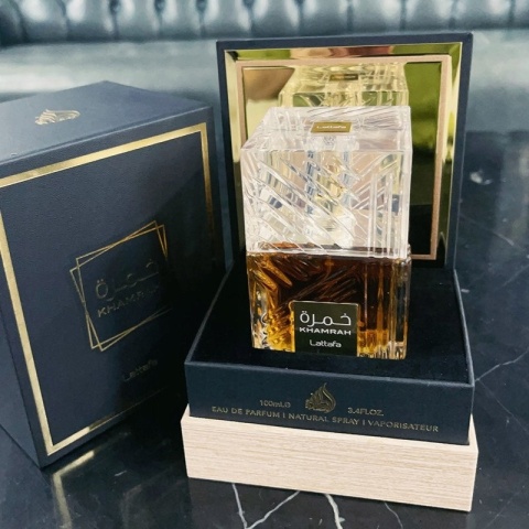 lattafa khamrah, czyli lattafa khamrah w eleganckim krysztalowym flakonie