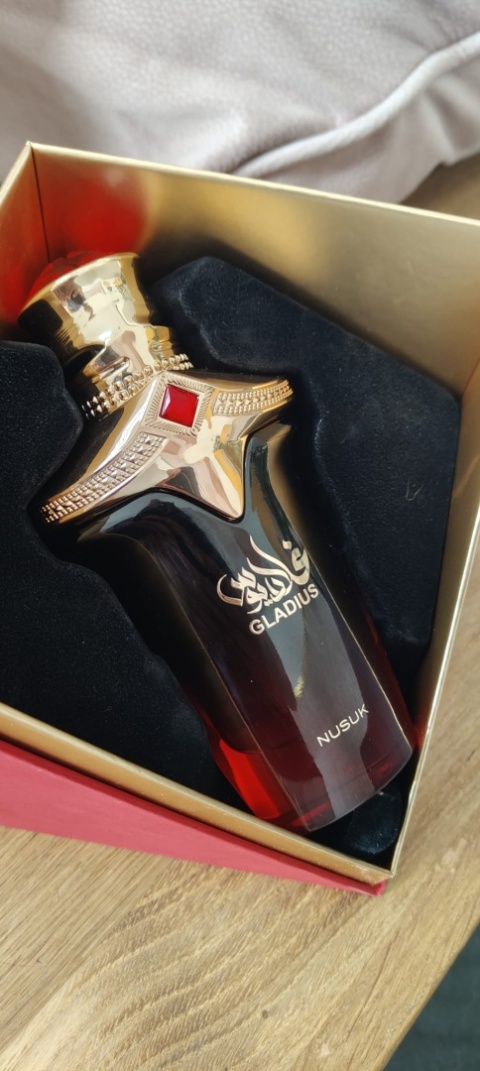 nusuk gladius w opakowaniu